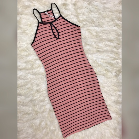 Pink and Black striped dress - Picture 2 of 6